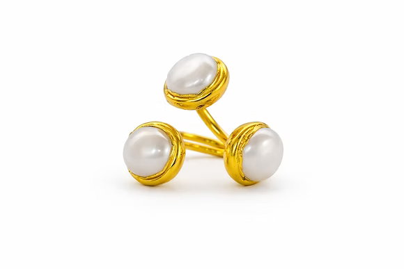 Easton Elle Triple Pearl Ring - Adj