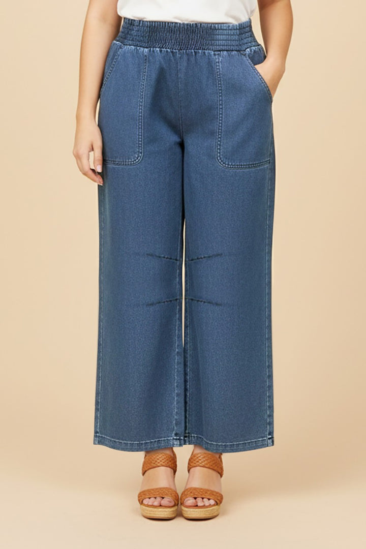 In Good Light Pants, CURVY