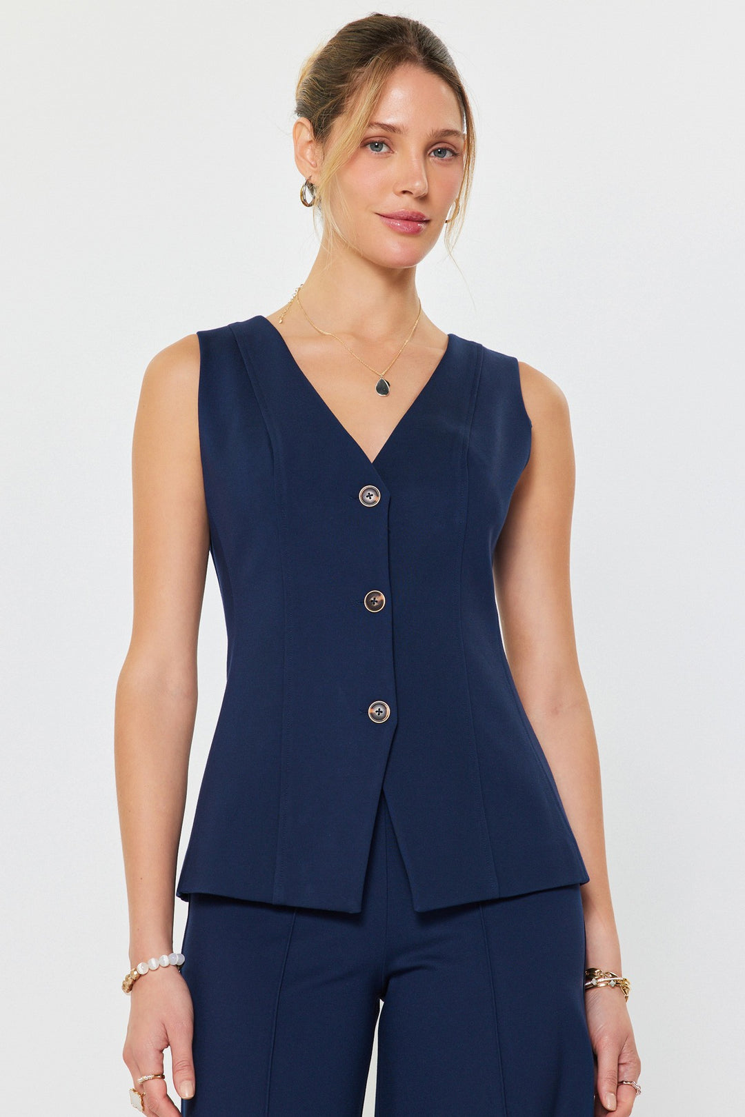 Only Business Buttoned Vest