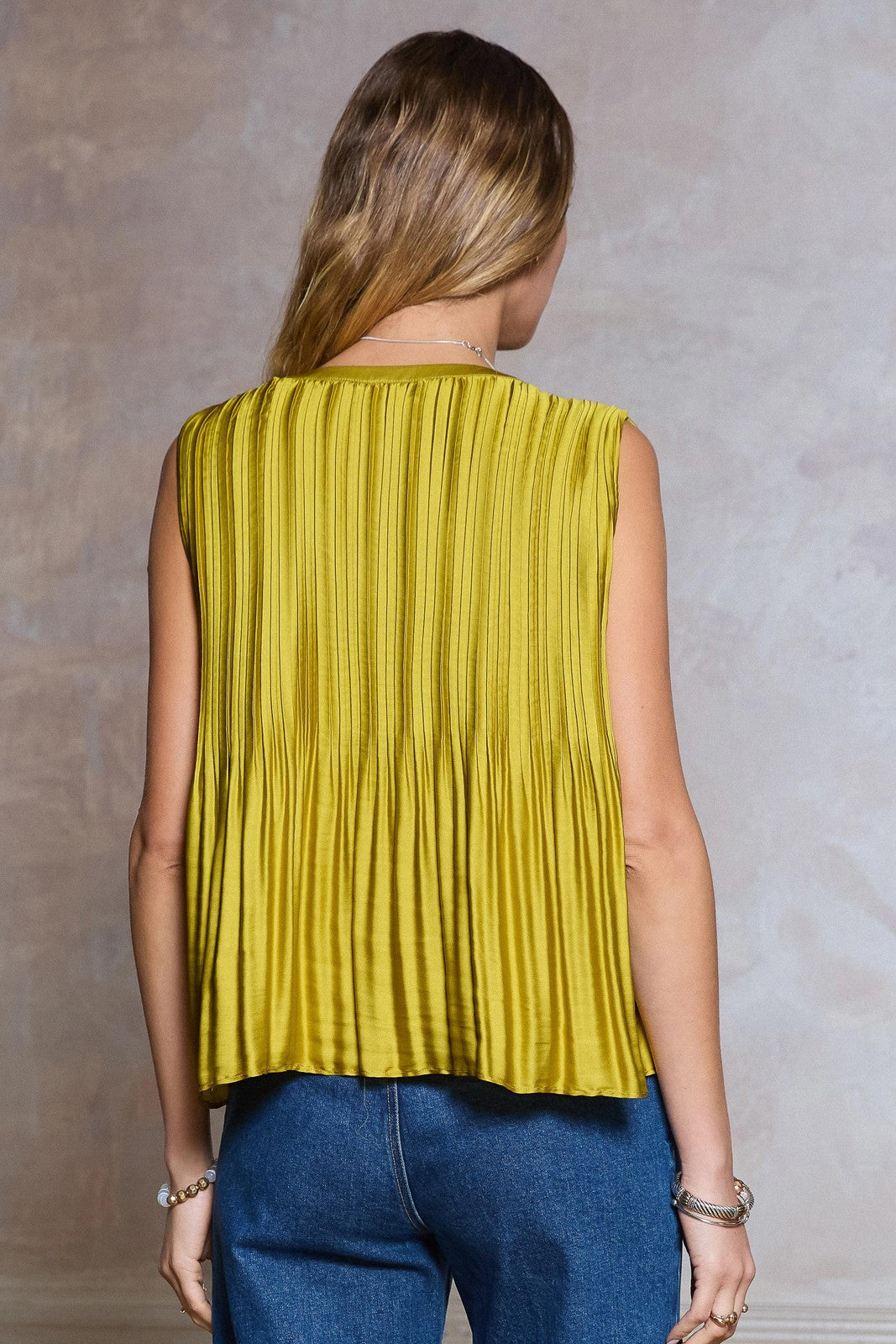 Lovely Little Details Top