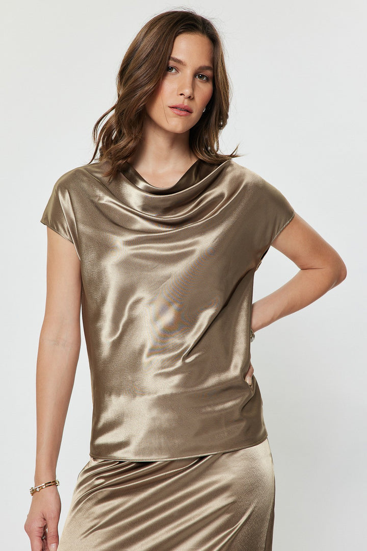 Break Every Chain Top