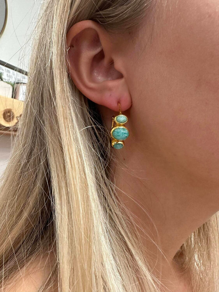 Betty Carre Jafa 3-Stones Hoop