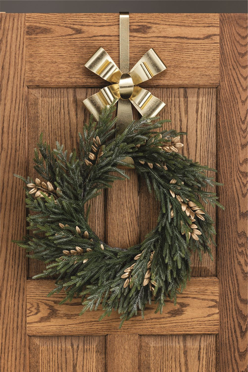 Mud Pie Gold Metal Bow Wreath Holder