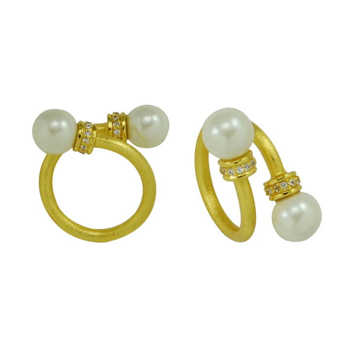 Betty Carre Savini Pearl w/CZ Ring (Adjustable)