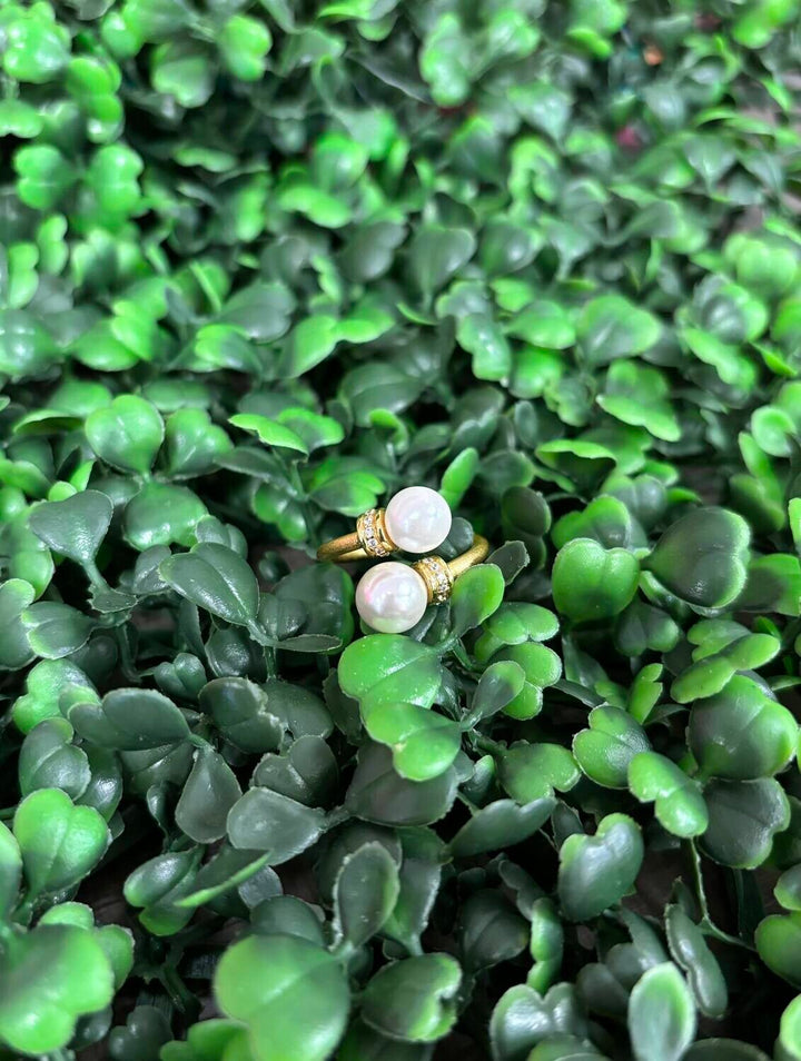 Betty Carre Savini Pearl w/CZ Ring (Adjustable)