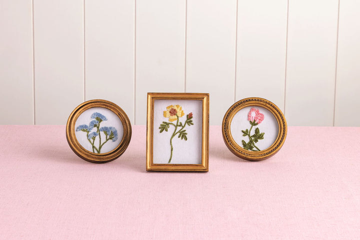 Mud Pie Embroidered Floral Art Frame
