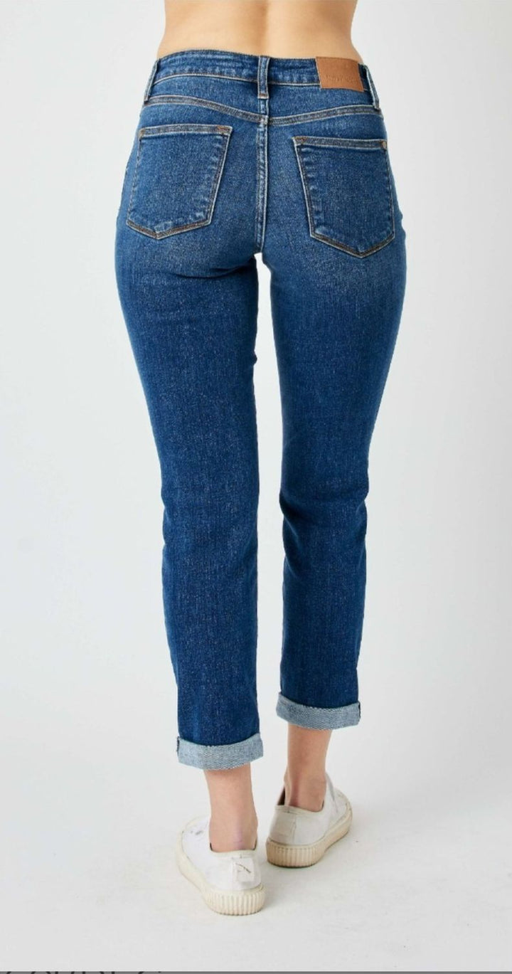 Judy Blue New Vision Mid Rise Slim, CURVY
