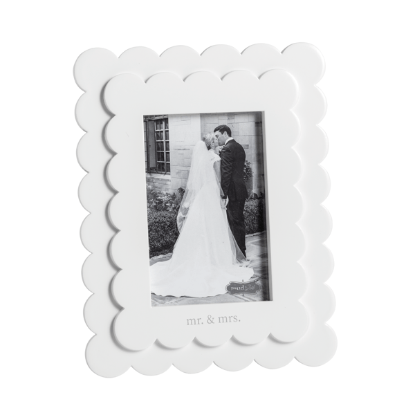 Mud Pie 4x6 Bridal Scallop Wood Frame