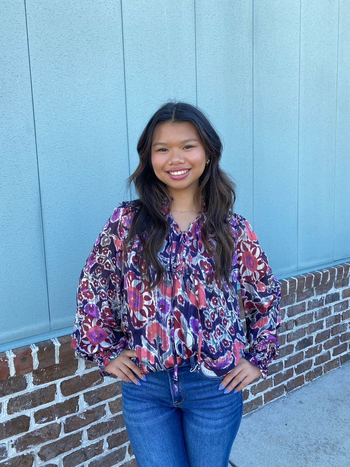 Casual Flow Ruffled V-neck Top