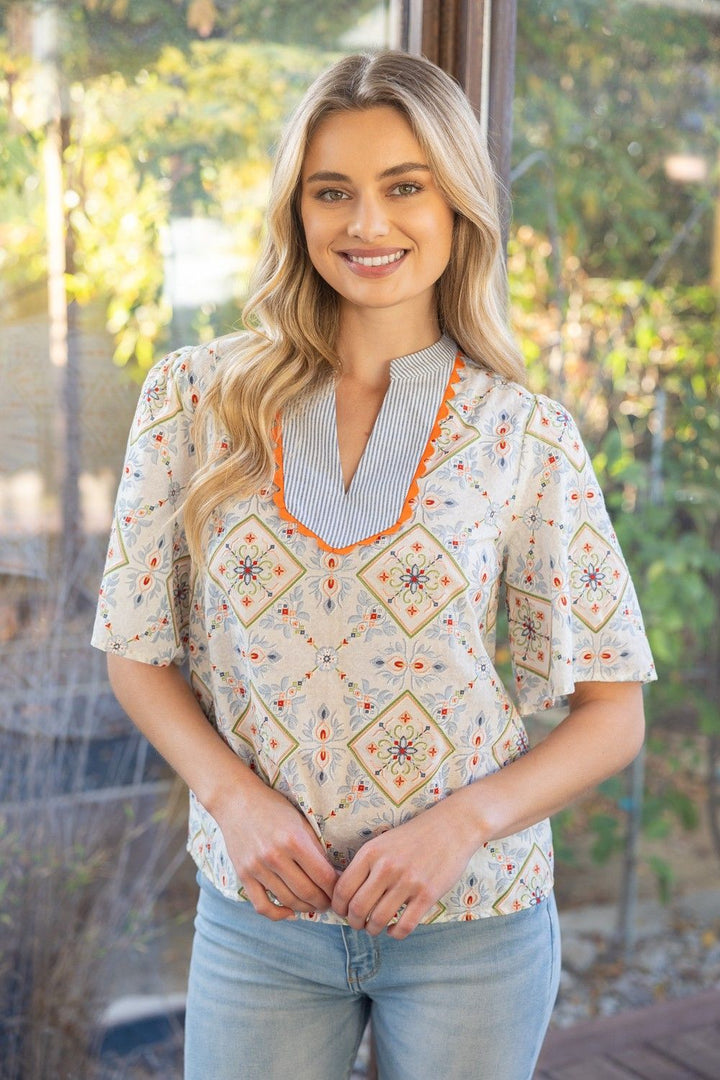 Flutter Away Top