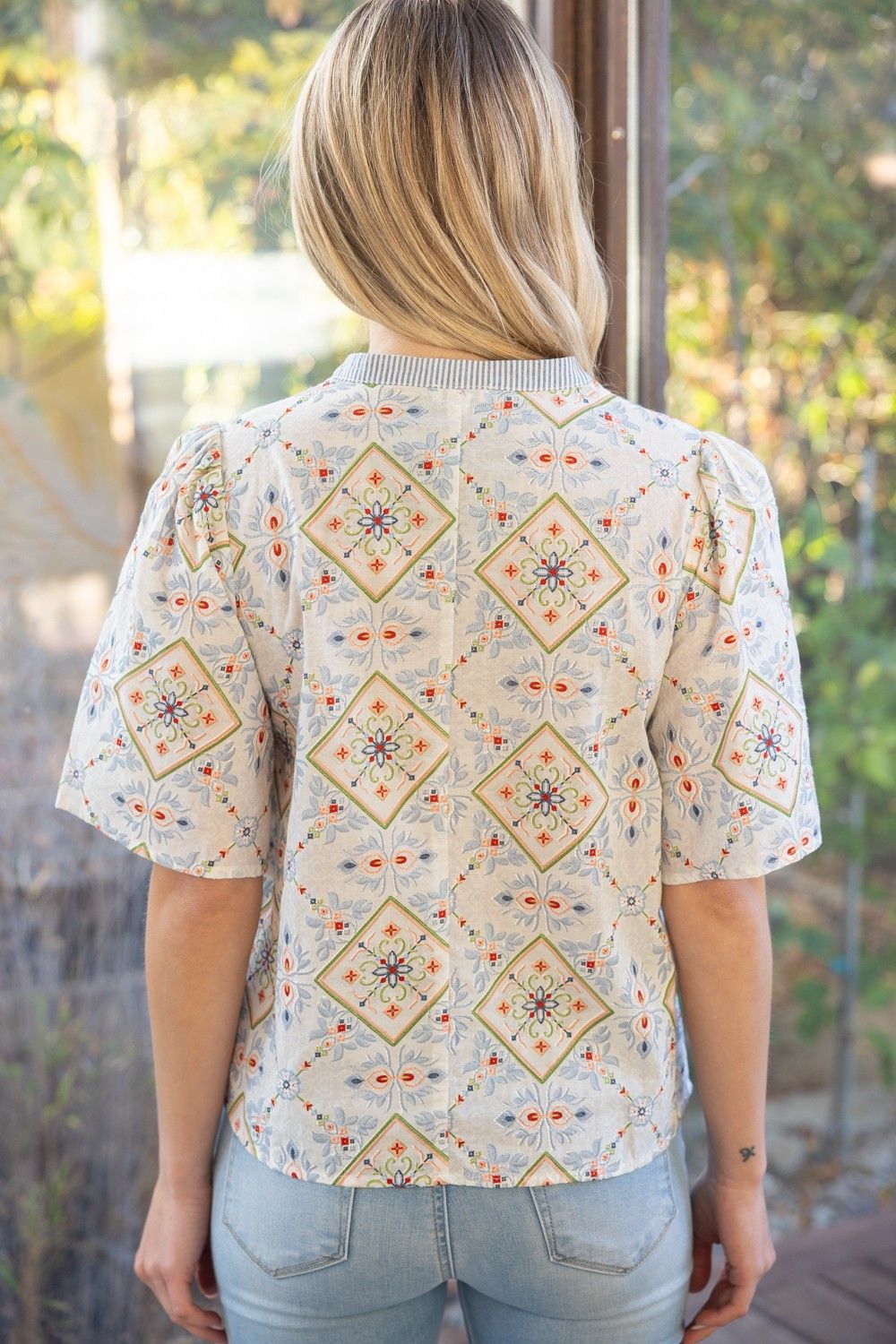 Flutter Away Top