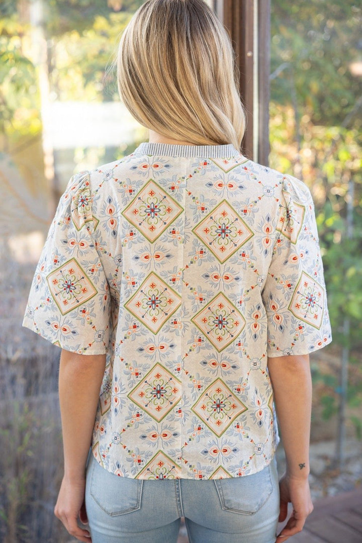 Flutter Away Top