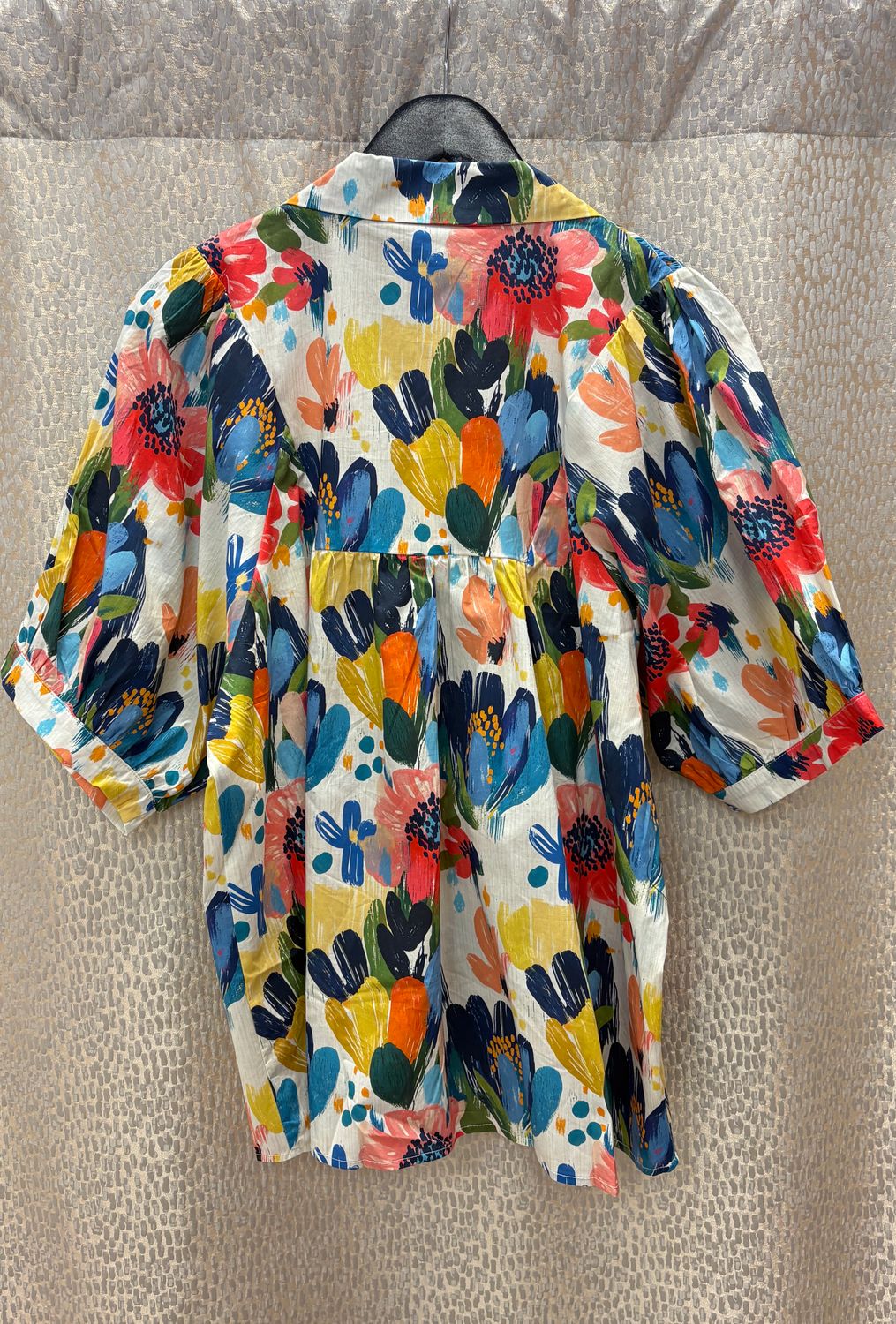 Painting The Town Top, CURVY