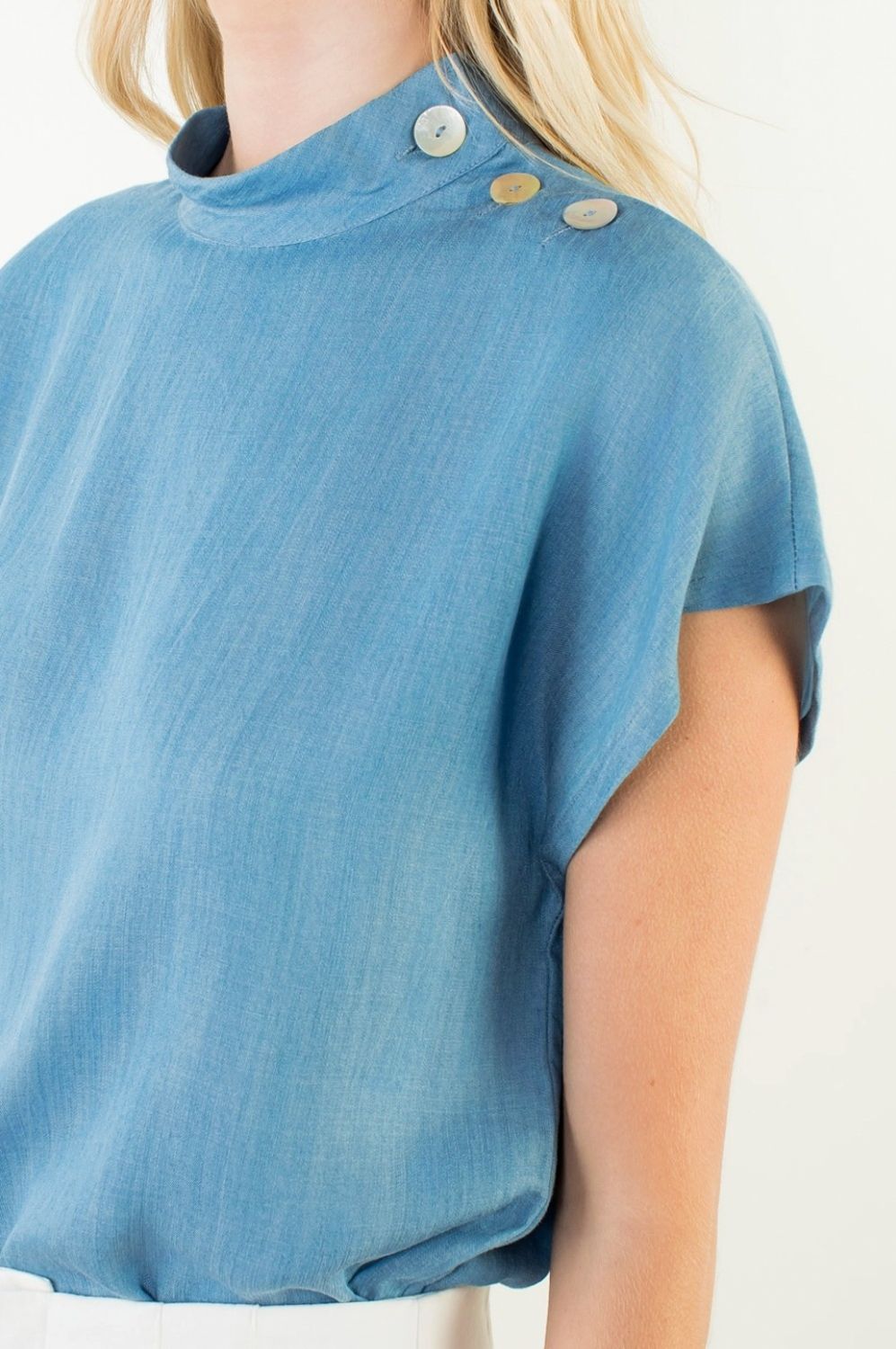 Breezy &amp; Beautiful Side Button Top