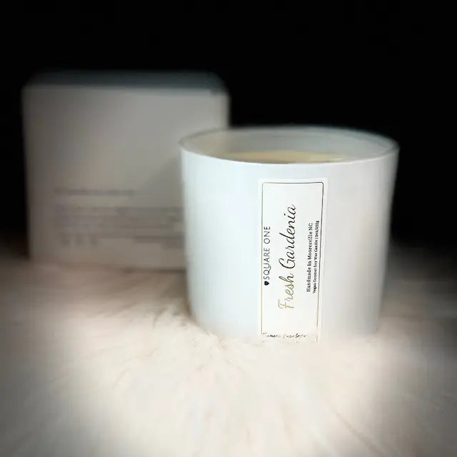 Love Square One Fresh Gardenia 9oz Candle