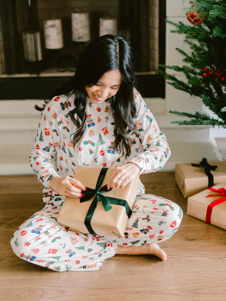 Mary Square Christmas Morning Annie Set