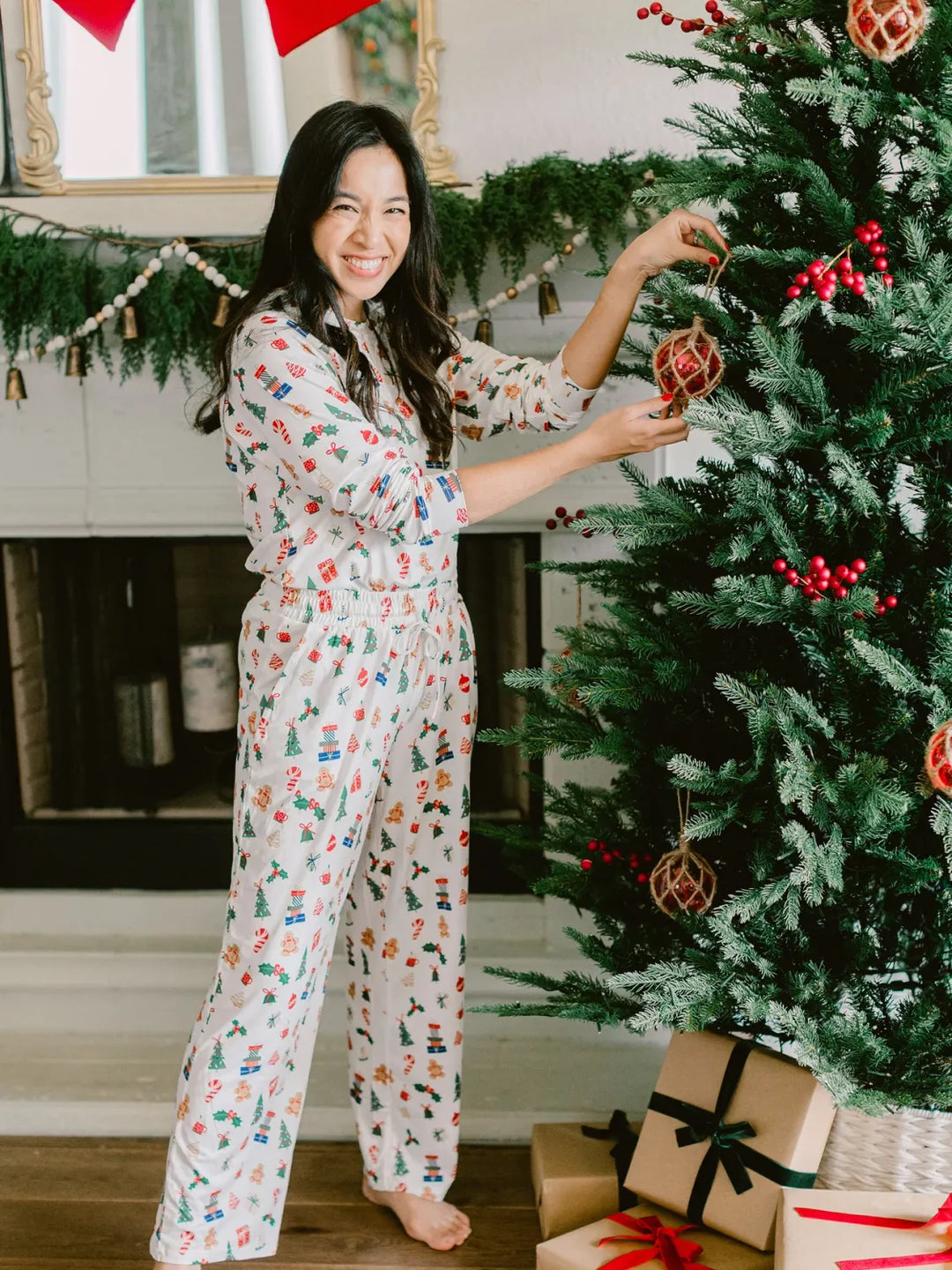 Mary Square Christmas Morning Annie Set