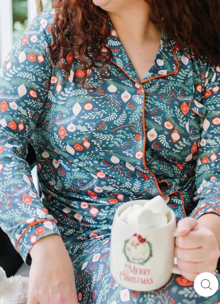 Mary Square Happy Holiday Charlotte Loungewear Set