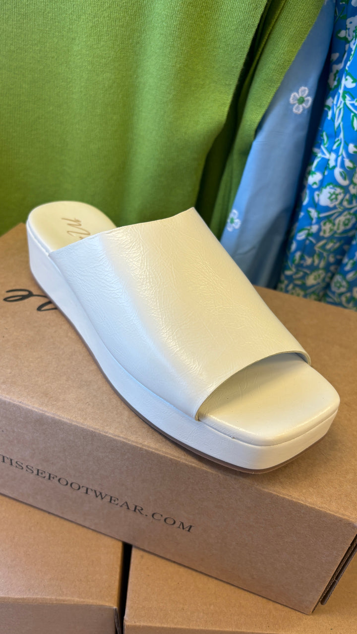 Matisse Lido Slide Sandal
