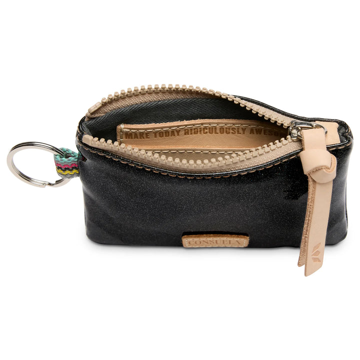 Consuela Pouch, Mariana