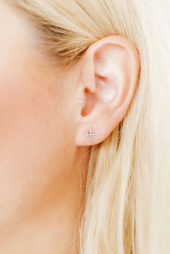 Linny &amp; Co Screwback Stud Earrings - Clara Cross Silver