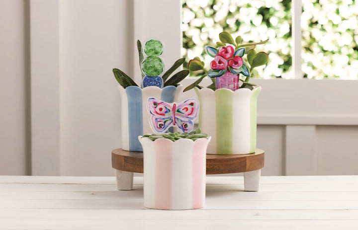 Mud Pie Pot with Plant Stake