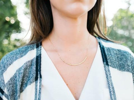 Little Fish Boateak ClassSea Curve Necklace
