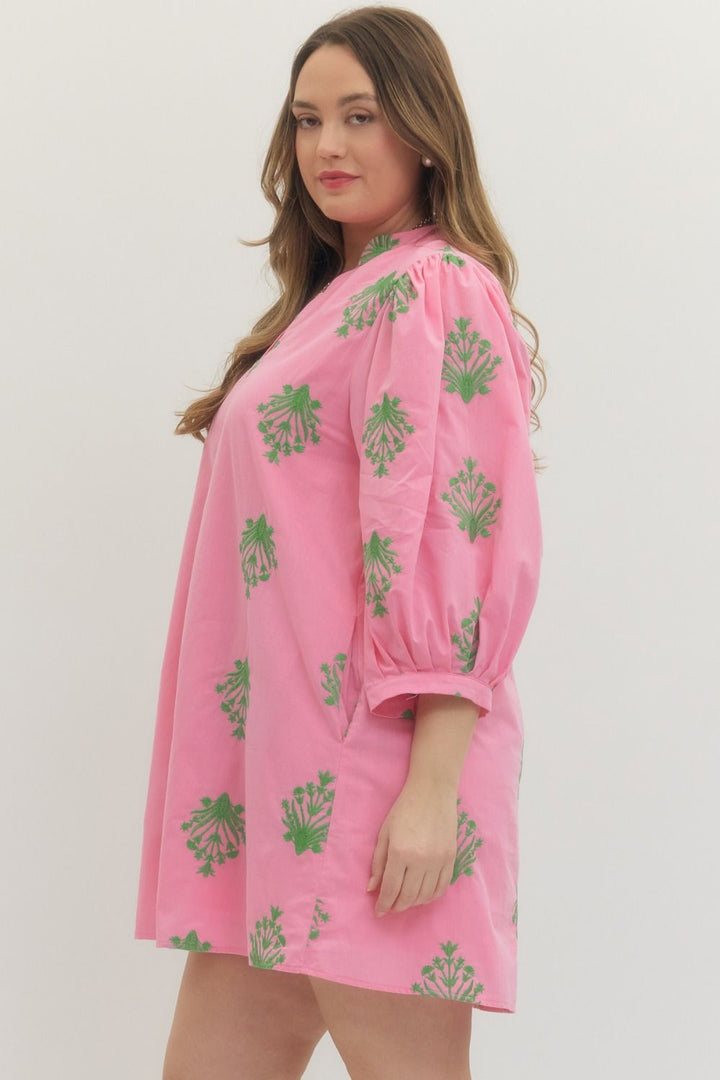 Flirt With Luck Dress, Curvy