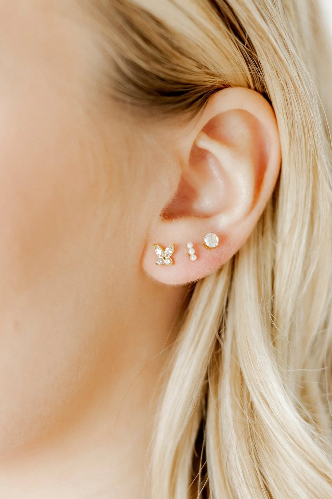 Linny Co Screwback Stud Earrings - Janie Pearl