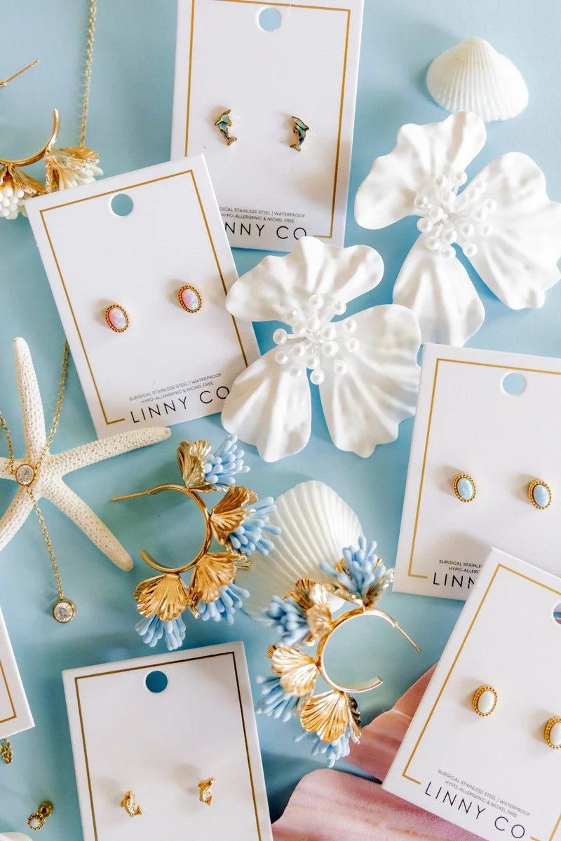 Linny Co Screwback Stud Earrings - Luna Opal Light Pink