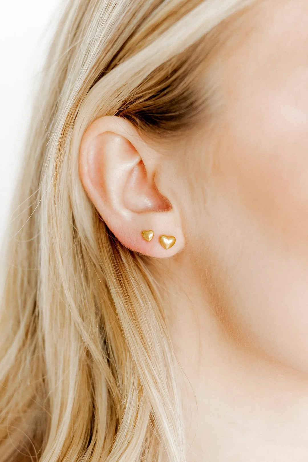 Linny Co Screwback Stud Earrings - Micro Hadley